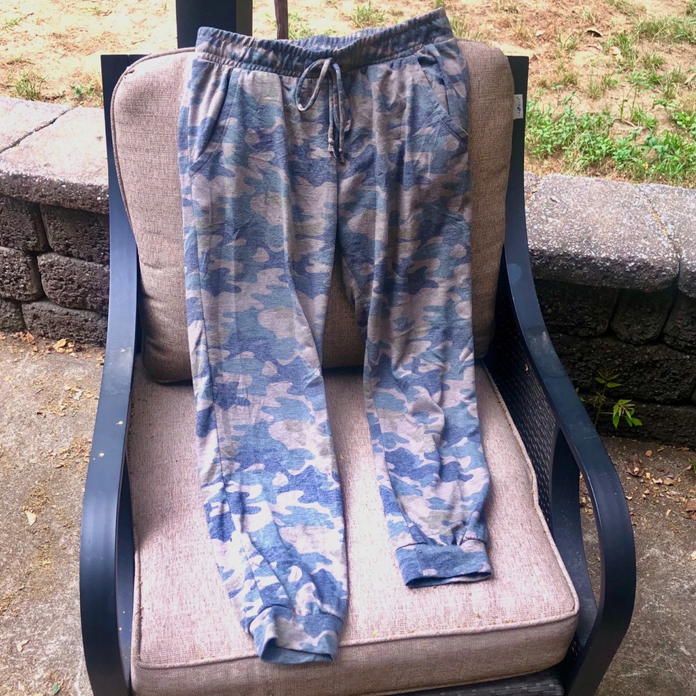 Camo joggers🌿